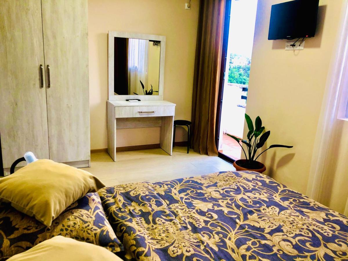 Holiday House Green Cape Batumi Hotel Mtsvane Kontskhi Exterior photo