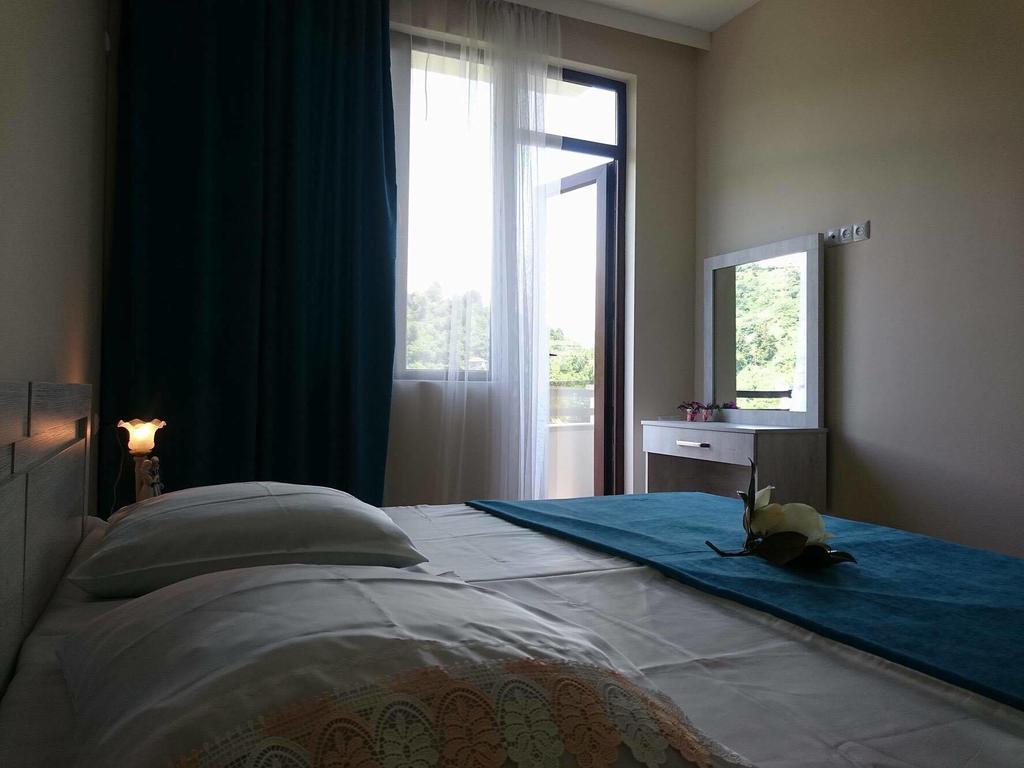 Holiday House Green Cape Batumi Hotel Mtsvane Kontskhi Exterior photo