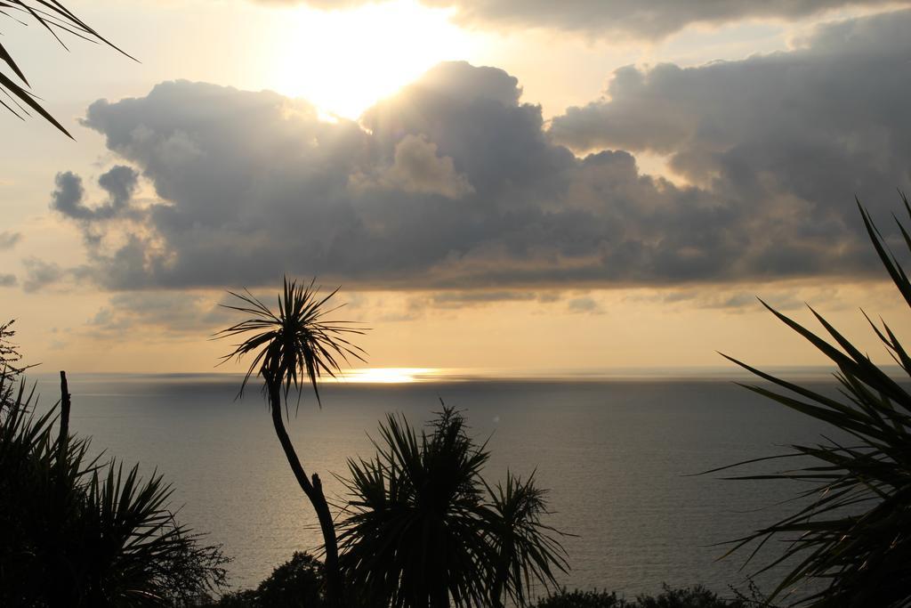 Holiday House Green Cape Batumi Hotel Mtsvane Kontskhi Exterior photo